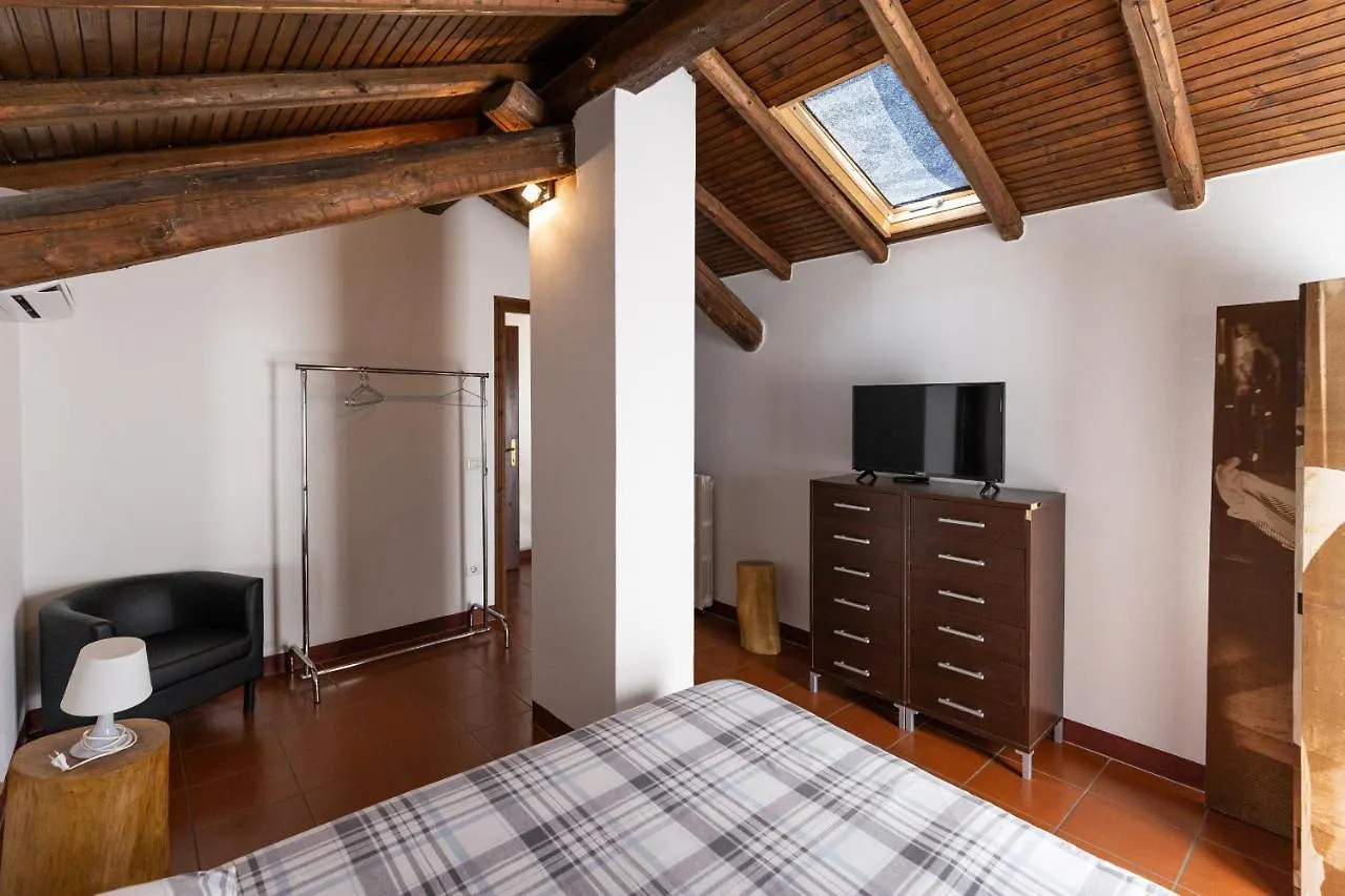 Pombia Cascina Cattabreghetta Bed & Breakfast イタリア